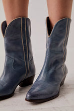 Load image into Gallery viewer, Borderline Western Boots (FREE PEOPLE)